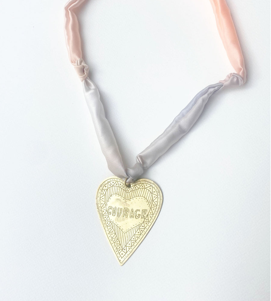 Collier Cœur Courage 1 COLLIER ombre claire 