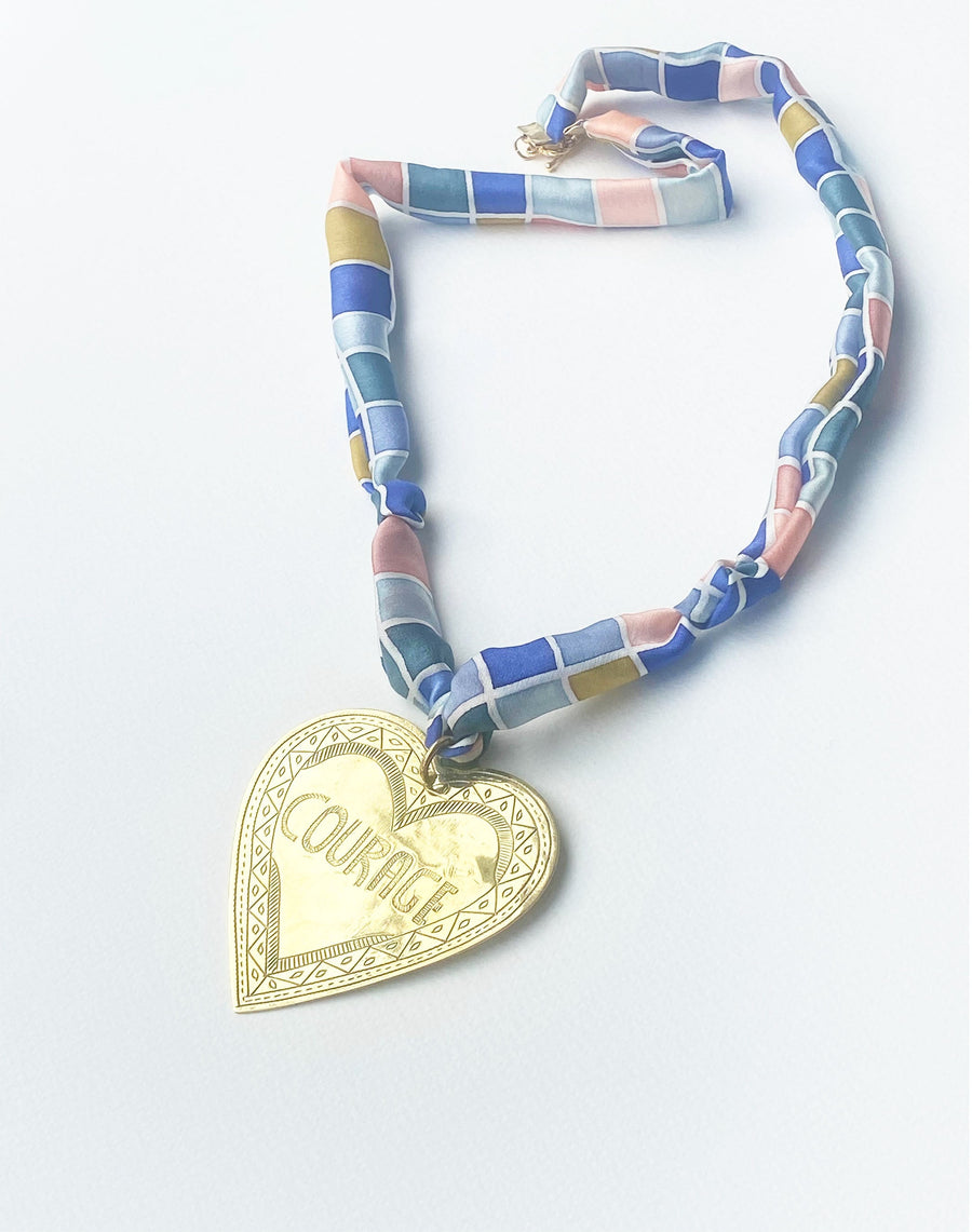 Collier Coeur Courage 17 COLLIER ombre claire