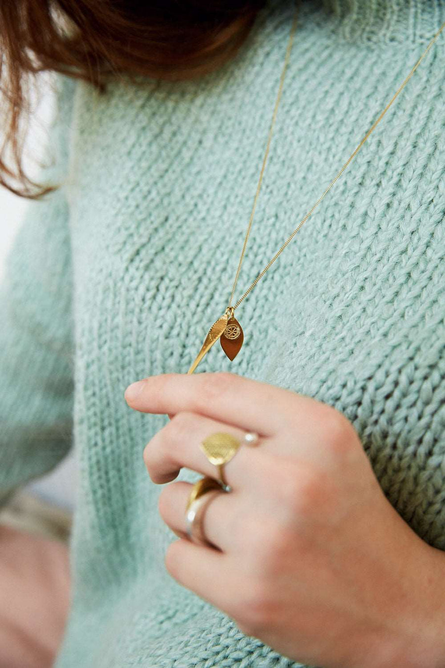 Collier Les aiguilles COLLIER ombre claire 